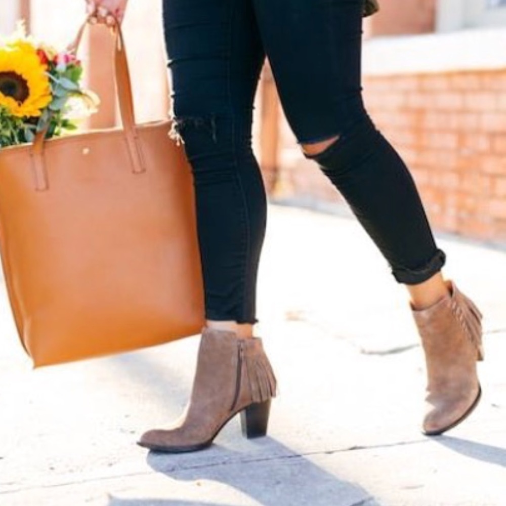 Leather Boho Fringe Block Heel Ankle Booties - Picture 2 of 8